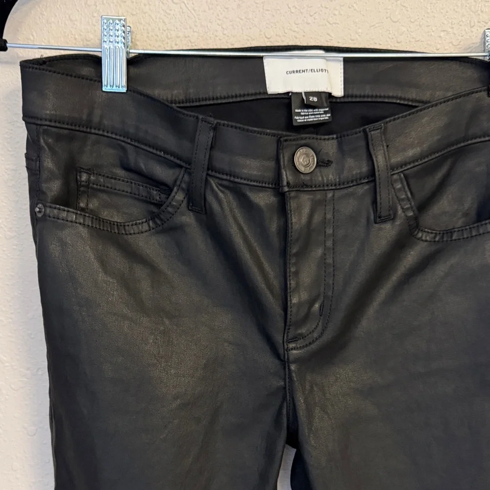 Current/Elliott Stiletto Black Coated Skinny Jeans size 28‎